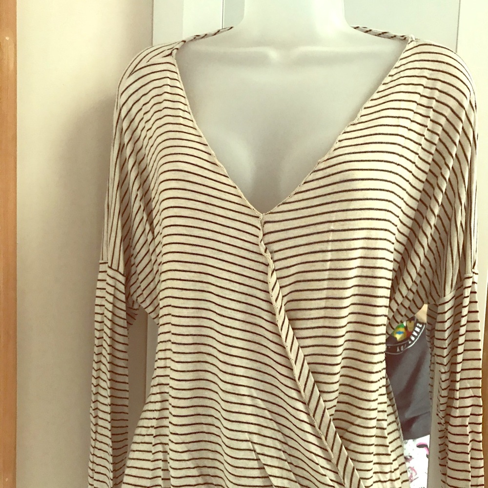 Cute striped topped, cross cross front